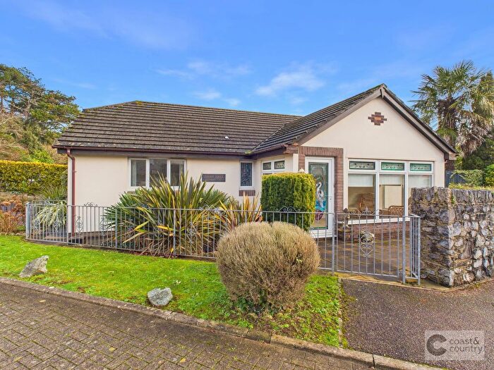 3 Bedroom Bungalow For Sale In Wolborough Gardens, Newton Abbot, TQ12
