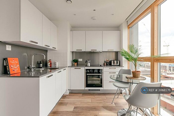 Studio To Rent In Queen Street, Maidenhead, SL6