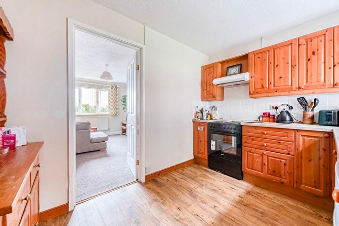 2 Bedroom Semi-Detached Bungalow For Sale In School Close, Kenninghall, NR16