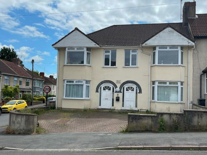 1 Bedroom Flat For Sale In Allison Road, Brislington, Bristol, BS4