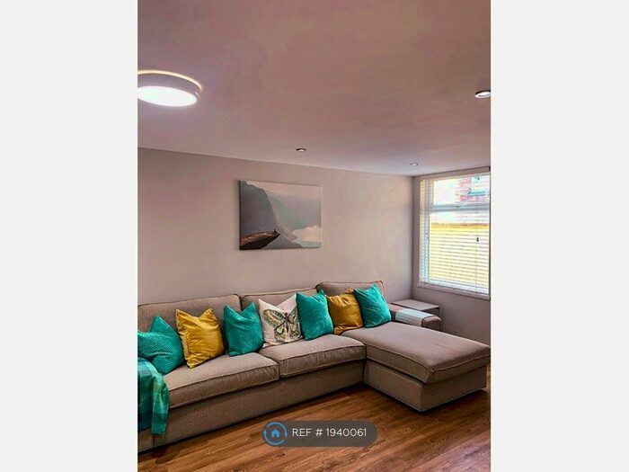 6 Bedroom Terraced House To Rent In Empress Road, Liverpool, L7