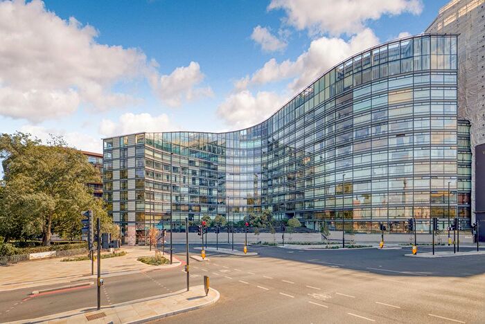 3 Bedroom Flat For Sale In Albert Embankment, Albert Embankment, London, SE1