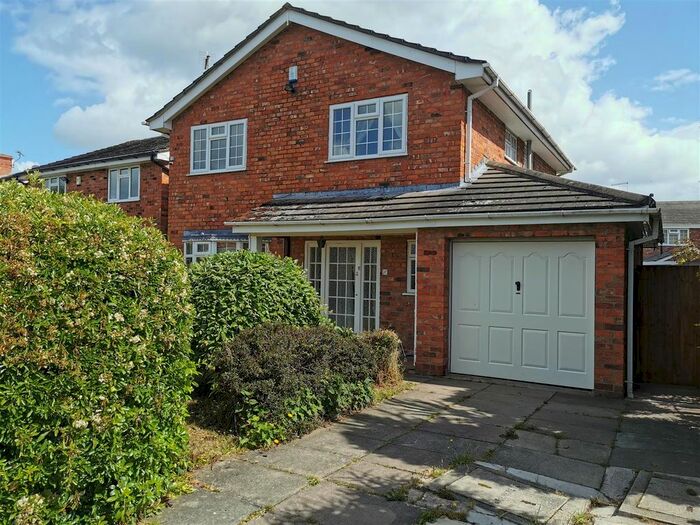 4 Bedroom Property To Rent In Rushton Drive, Hough, Crewe, CW2