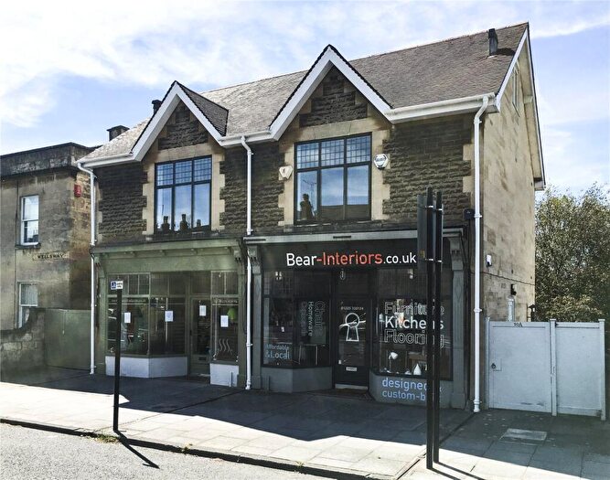 3 Bedroom Maisonette To Rent In Wellsway, Bath, BA2