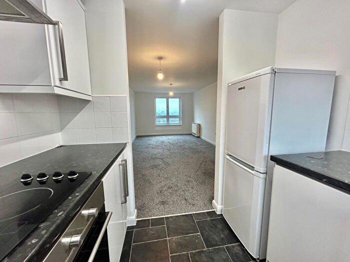 1 Bedroom Apartment To Rent In Trivett Square, Nottingham, NG1