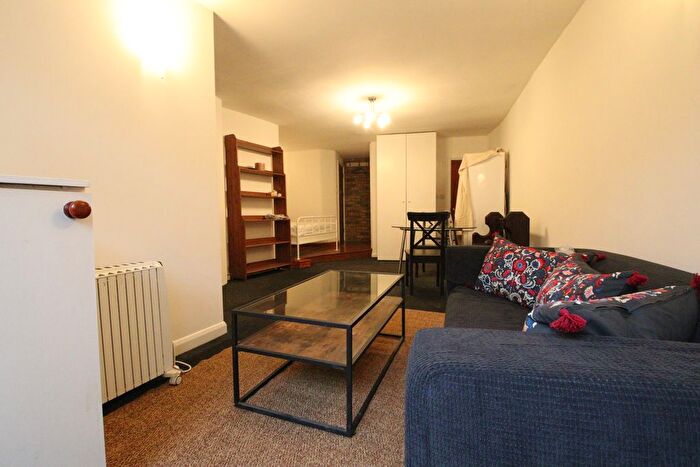 Studio To Rent In Kentish Town Road, Kentish Town, NW5