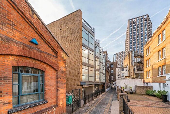 2 Bedroom Flat To Rent In Gunthorpe Street, Aldgate, E1