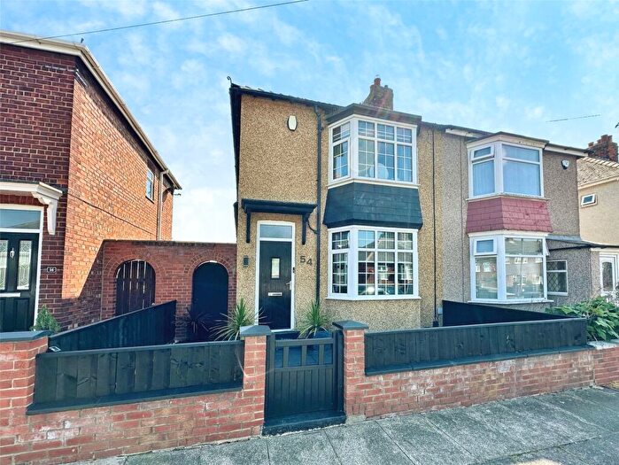 3 Bedroom Semi Detached House For Sale In Alwyn Road, Darlington, DL3