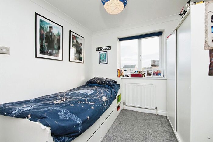 4 Bedroom Detached House For Sale In The Chestnuts, Wigginton, York, YO32