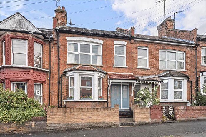 3 Bedroom Terraced House For Sale In Ruby Road, Walthamstow, London, E17