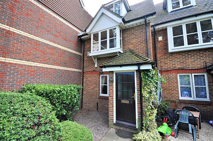 1 Bedroom Flat To Rent In The Cloisters, St Mary's View, King Street, Watford, WD18