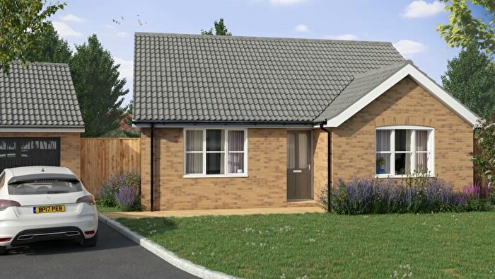 2 Bedroom Detached Bungalow For Sale In Norwich Road, Watton, Norfolk, IP25