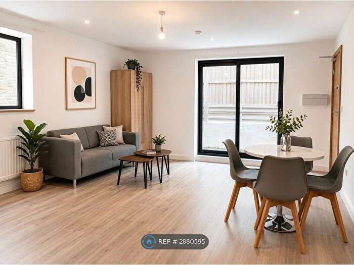 1 Bedroom Flat To Rent In Stamford Hill, London, N16