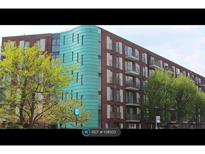 2 Bedroom Flat To Rent In Evelyn Street, London, SE8