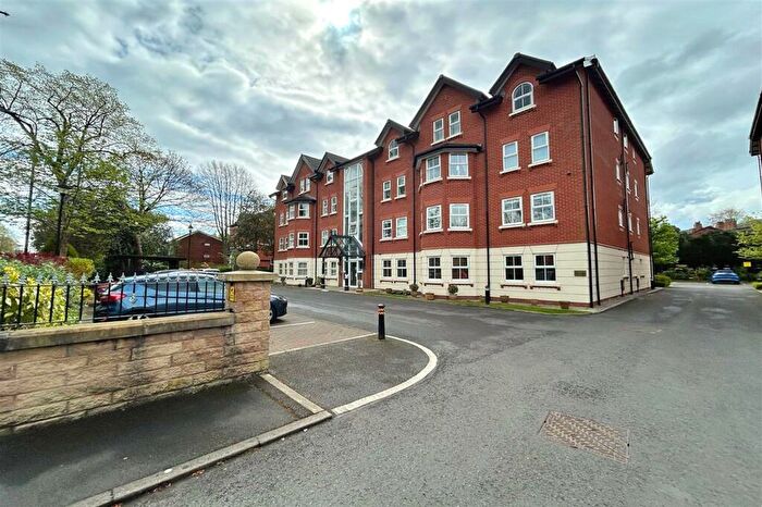 2 Bedroom Apartment For Sale In Northenden Road, Hampton House, M33