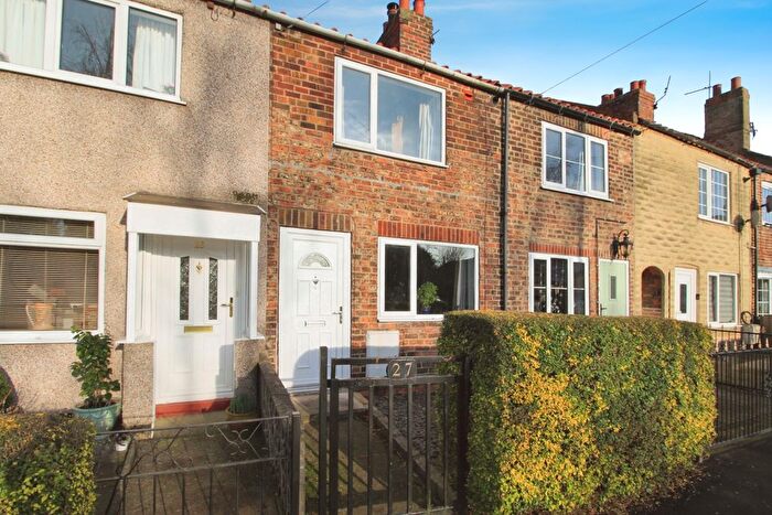 2 Bedroom Terraced House For Sale In Brigg Lane, Camblesforth, Selby, YO8