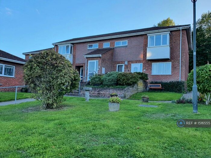 1 Bedroom Flat To Rent In Bedford Square, Longfield, DA3