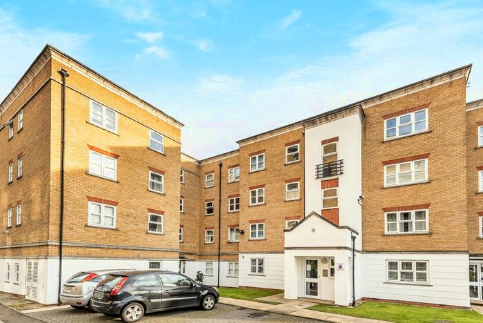 1 Bedroom Flat To Rent In Glaisher Street, London, SE8