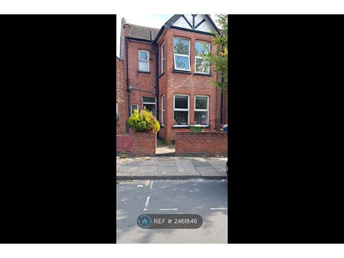 3 Bedroom End Of Terrace House To Rent In Graham Road, Harrow, HA3