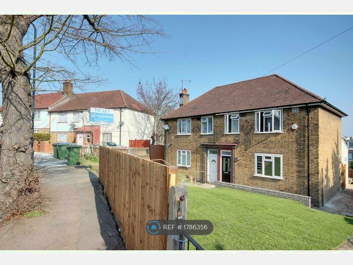 2 Bedroom End Of Terrace House To Rent In Tallis Grove, London, SE7