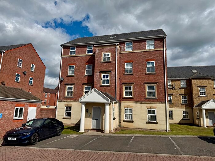 2 Bedroom Flat For Sale In Old Dickens Heath Road, Shirley, Solihull, B90