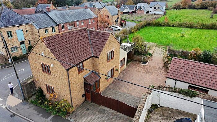 3 Bedroom Detached House For Sale In Broadway, Merriott - No Onward Chain, TA16