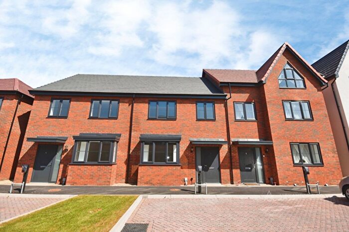 3 Bedroom Terraced House To Rent In Sanders Lane, Aylesbury, Buckinghamshire, HP21