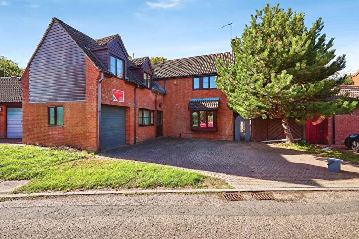 5 Bedroom Detached House For Sale In Dry Leys, Peterborough, PE2