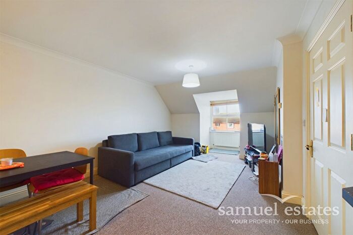 2 Bedroom Flat To Rent In Warwick Court, Kingston Road, Wimbledon, SW19