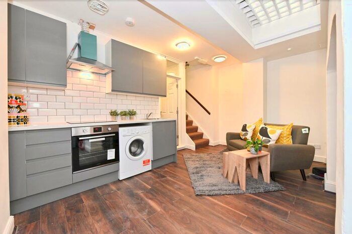 1 Bedroom Apartment To Rent In Junction Road, London, N19