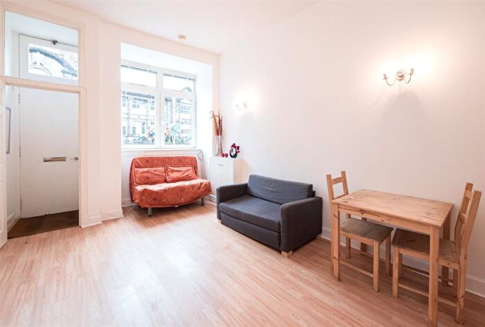 Flat To Rent In Sciennes, Edinburgh, EH9
