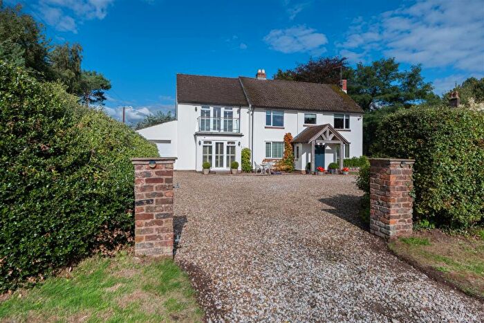4 Bedroom Detached House For Sale In Racecourse Lane, Cotebrook, CW6