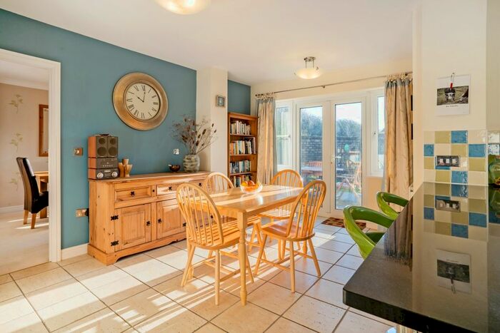 5 Bedroom Detached House To Rent In Byre Close, Cricklade, Swindon, SN6