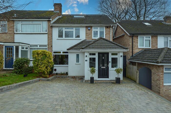 4 Bedroom Semi-Detached House For Sale In Downsland Drive, Brentwood, CM14