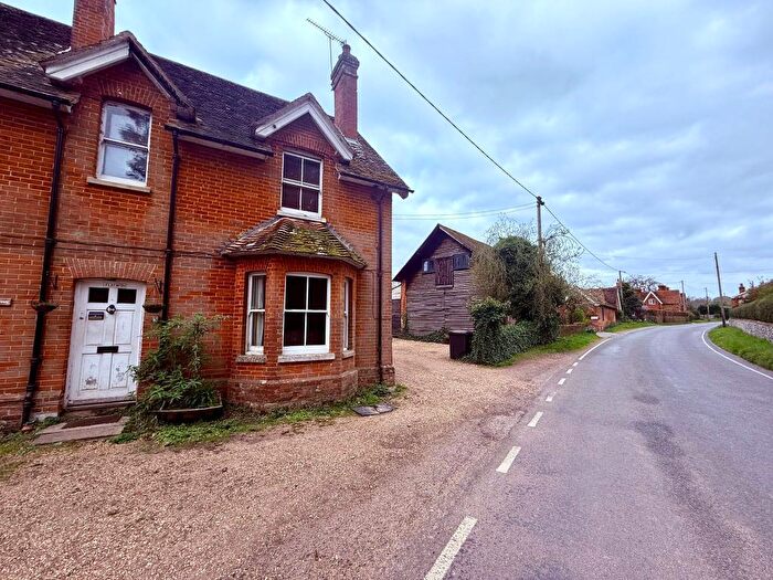 5 Bedroom House Of Multiple Occupation To Rent In Mill Farm House, Romsey, Hampshire, SO51