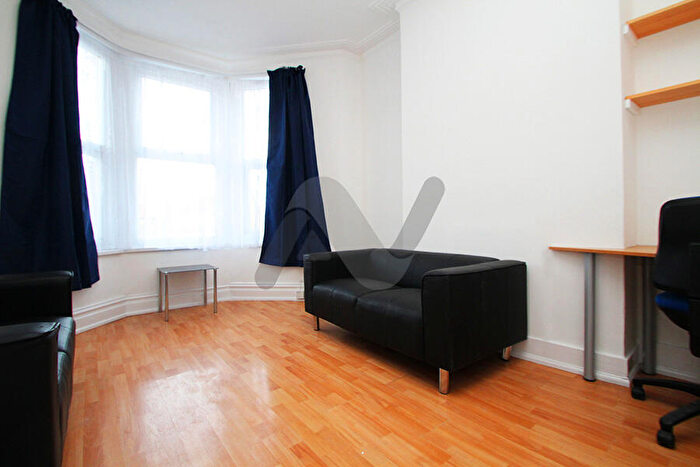 1 Bedroom Flat To Rent In Vartry Road, London, N15