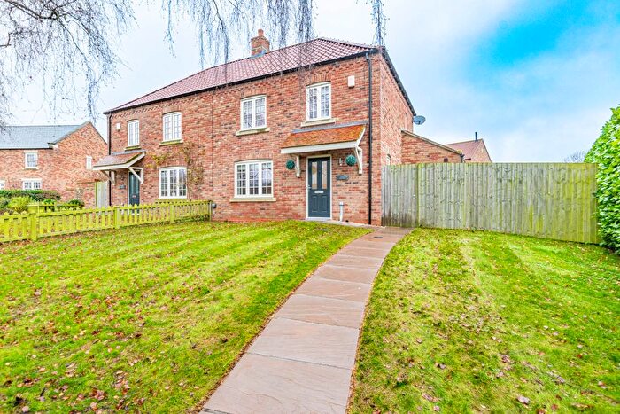 3 Bedroom Semi-Detached House For Sale In Church Street, Goldsborough, HG5