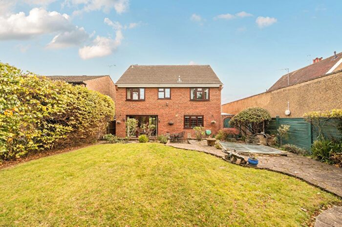 4 Bedroom Detached House For Sale In Maidenhead, Berkshire, SL6