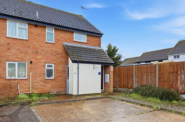 2 Bedroom Maisonette For Sale In Guys Farm Road, South Woodham Ferrers, CM3