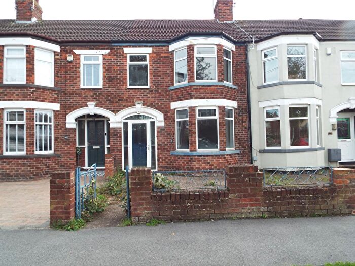 3 Bedroom Terraced House For Sale In Huntley Drive, Hull, HU5