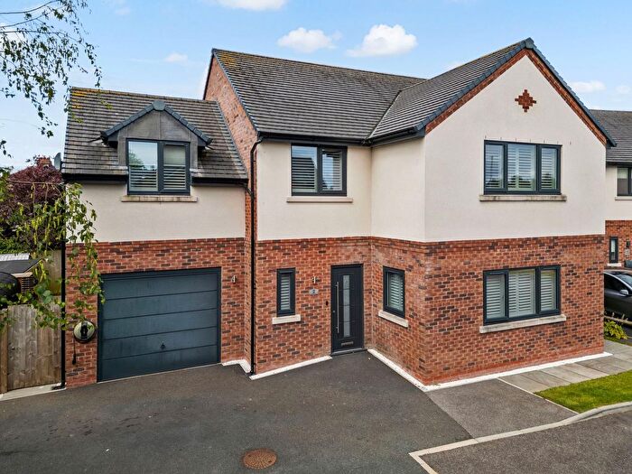 4 Bedroom Property For Sale In London Road, Stretton, WA4