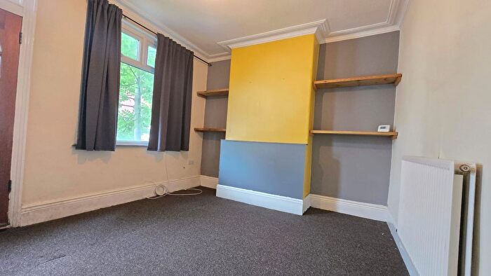 3 Bedroom Terraced House To Rent In Murray Road, Sheffield, S11
