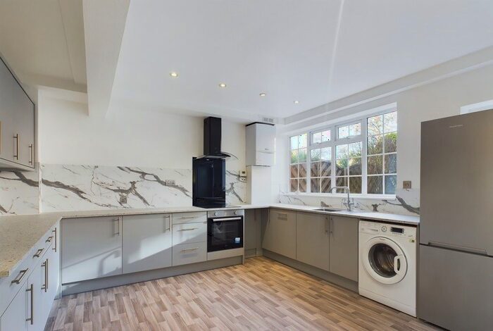 4 Bedroom Semi-Detached House To Rent In Austell Gardens, Mill Hill, London, NW7