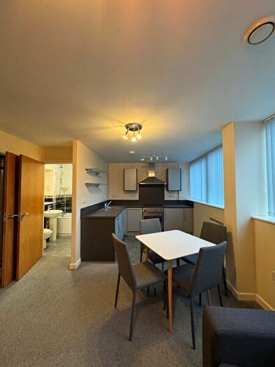 1 Bedroom Apartment For Sale In West Two, Suffolk Street Queensway, Birmingham, B1
