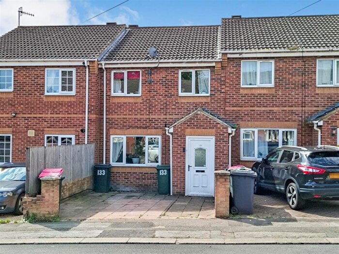 3 Bedroom Terraced House For Sale In Psalters Lane, Rotherham, S61