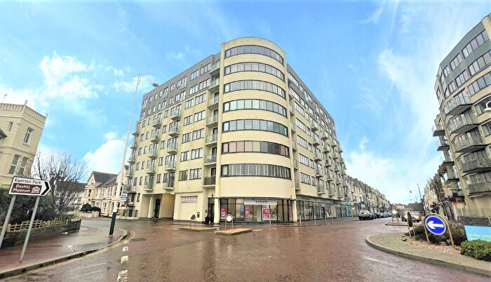 3 Bedroom Flat To Rent In Egerton Road, Bexhill-On-Sea, TN39