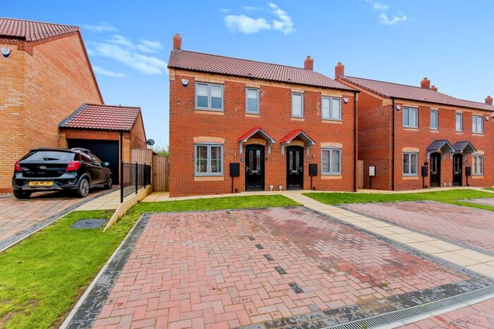 2 Bedroom Semi-Detached House For Sale In Oakwood Close, Quarrington, Sleaford, NG34