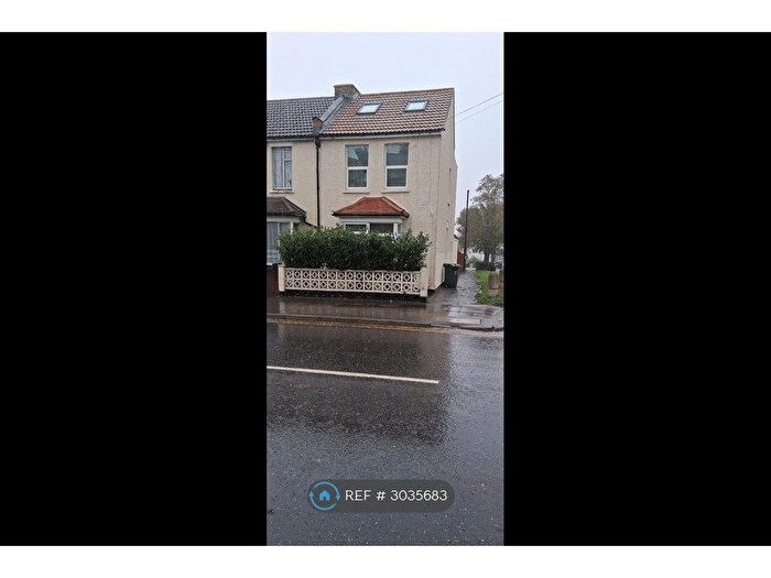 2 Bedroom Maisonette To Rent In Watling Street, Dartford, DA2