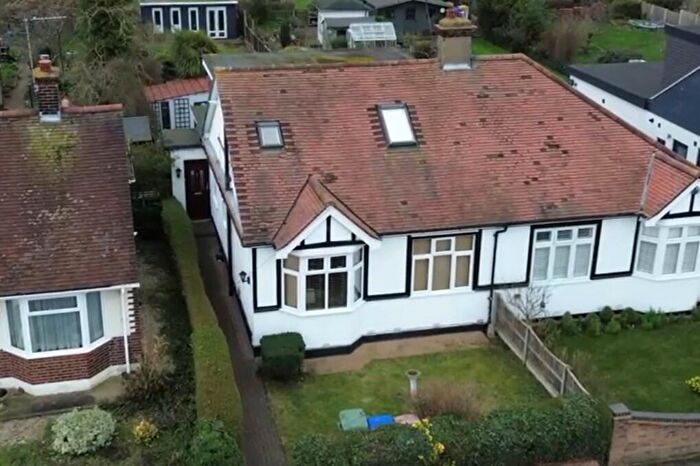 4 Bedroom Semi-Detached Bungalow For Sale In High Road, Orsett, Grays, RM16