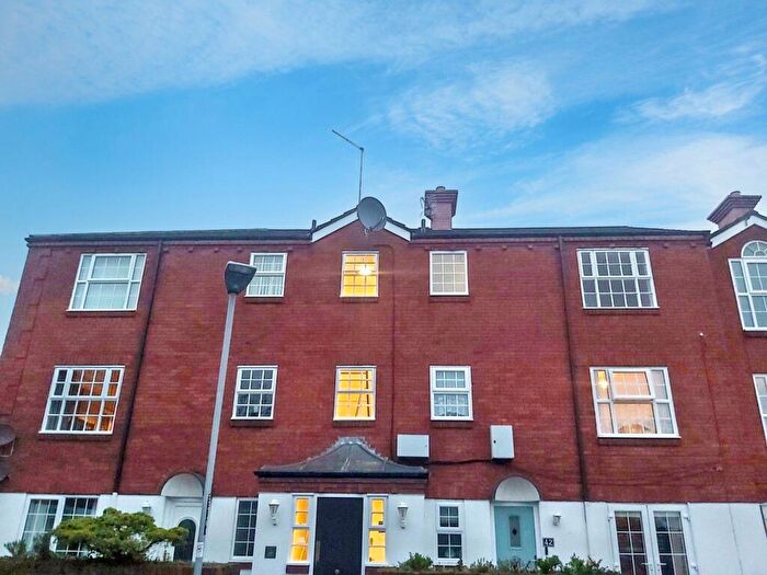 1 Bedroom Apartment For Sale In Victoria Mews, Blyth, Northumberland, NE24